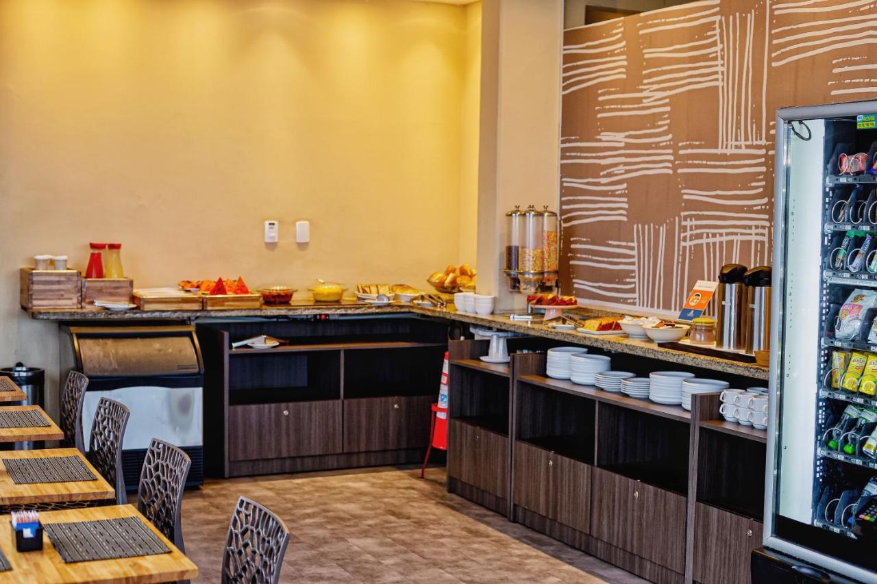 B Hotel Салвадор Екстер'єр фото
